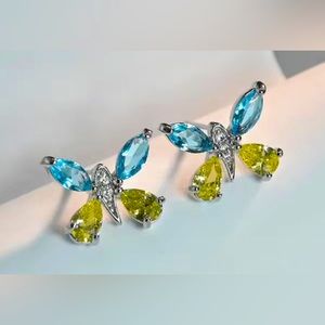 🦋💚NWT-Blue & Yellow/Green Rhinestone Butterfly Earrings💚🦋